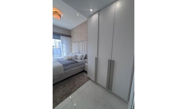 Segunda mano - Villa - Villamartín - Pau 8