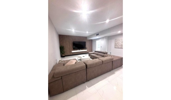 Segunda mano - Villa - Villamartín - Pau 8