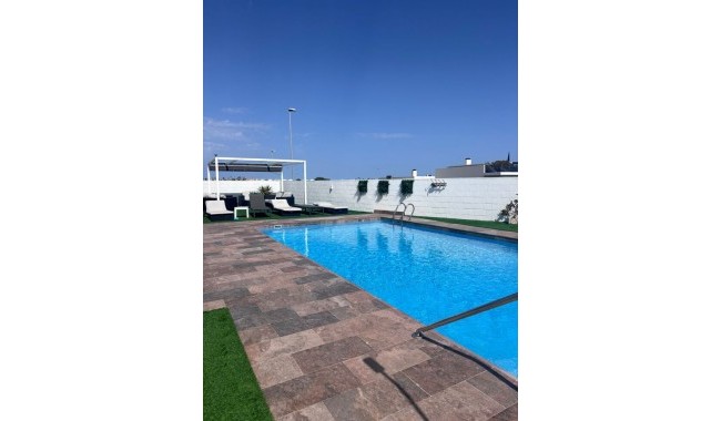 Segunda mano - Villa - Villamartín - Pau 8