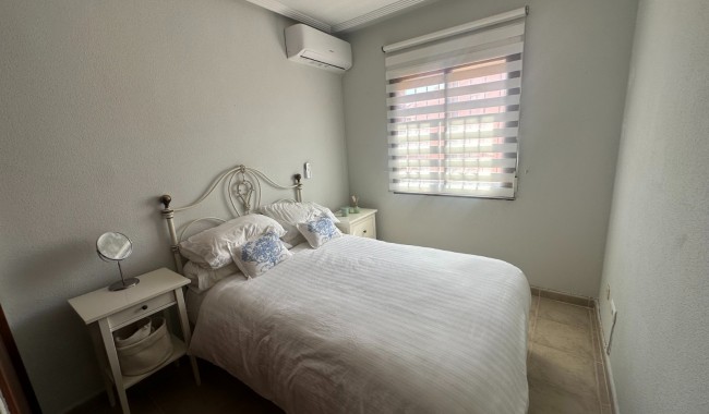 Sprzedaż - Apartament - Torrevieja - Aguas Nuevas