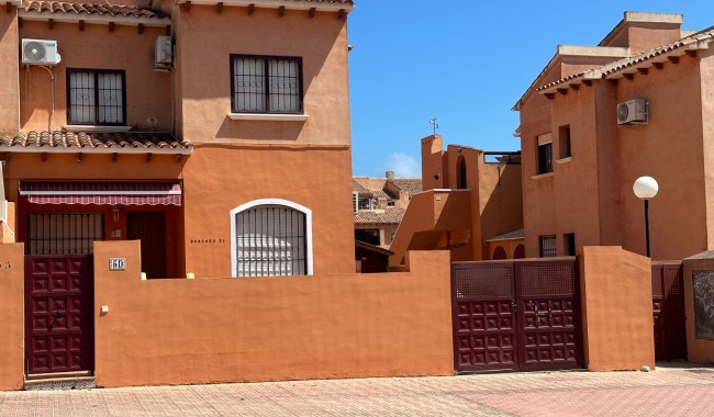 Sprzedaż - Apartament - Torrevieja - Aguas Nuevas
