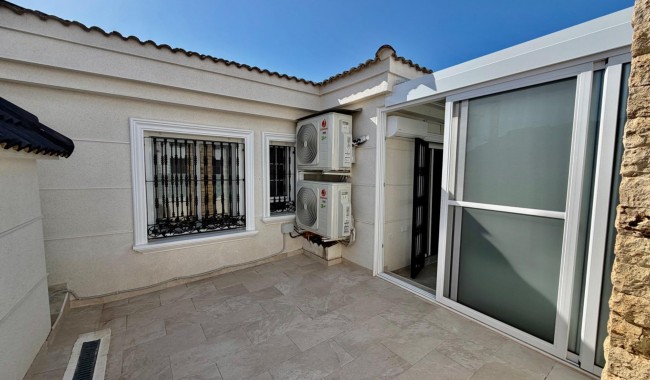 Resale - Semi-detached - Orihuela Costa - La Zenia