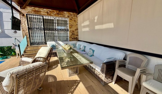 Resale - Semi-detached - Orihuela Costa - La Zenia
