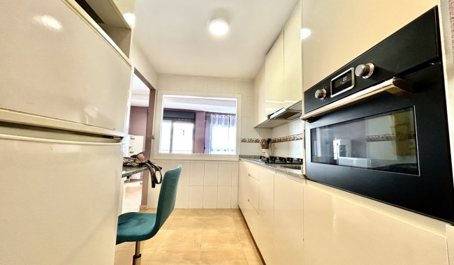 Resale - Apartment - Torrevieja
