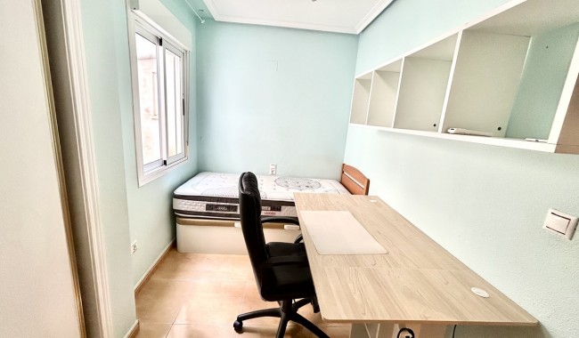 Resale - Apartment - Torrevieja