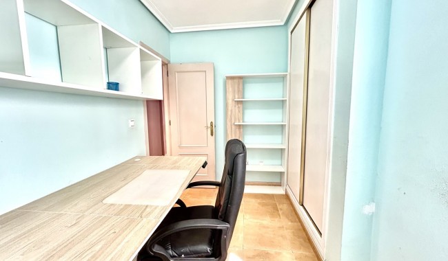 Resale - Apartment - Torrevieja