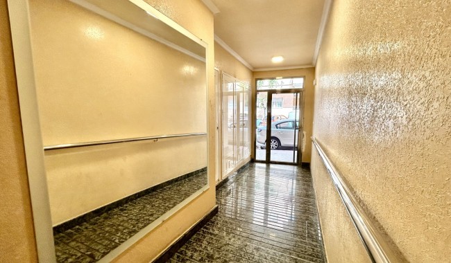 Resale - Apartment - Torrevieja