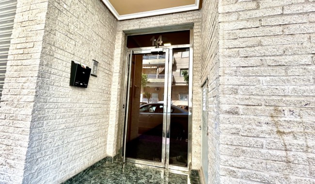 Resale - Apartment - Torrevieja