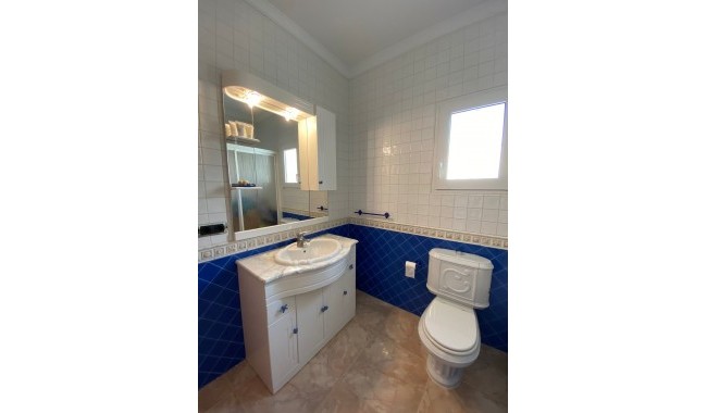 Resale - Villa - Orihuela - La Zenia