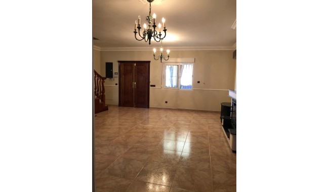 Resale - Villa - Orihuela - La Zenia