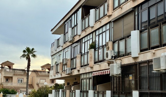 Resale - Apartment - Torrevieja - San Luis