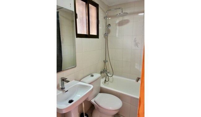 Resale - Apartment - Torrevieja - San Luis