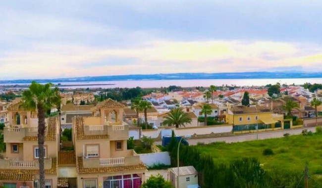 Resale - Apartment - Torrevieja - San Luis