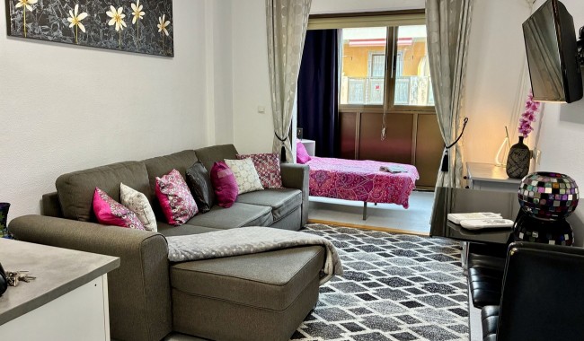 Resale - Apartment - Torrevieja - San Luis