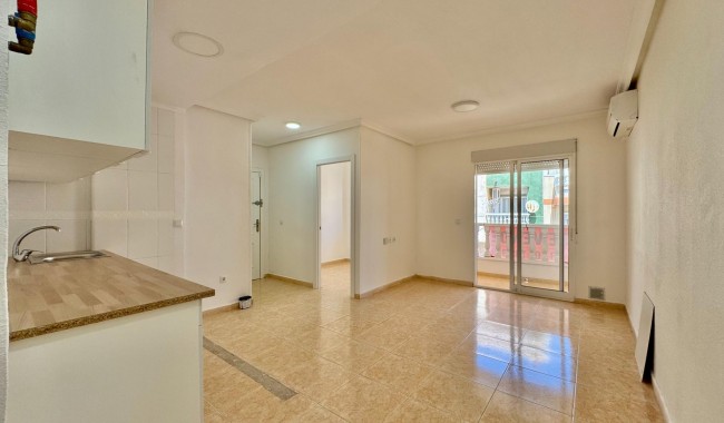 Sprzedaż - Apartament - Torrevieja - Centro