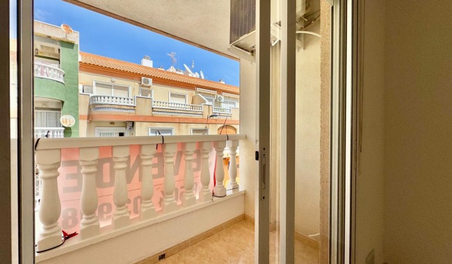 Sprzedaż - Apartament - Torrevieja - Centro