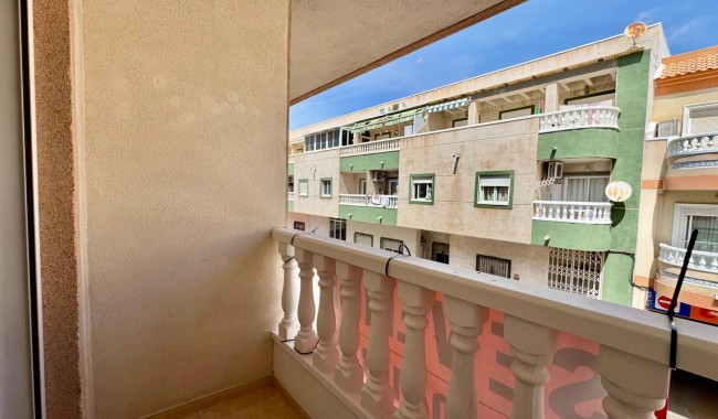 Sprzedaż - Apartament - Torrevieja - Centro