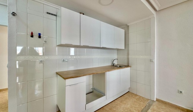 Sprzedaż - Apartament - Torrevieja - Centro