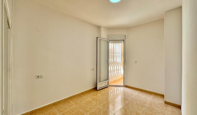 Sprzedaż - Apartament - Torrevieja - Centro
