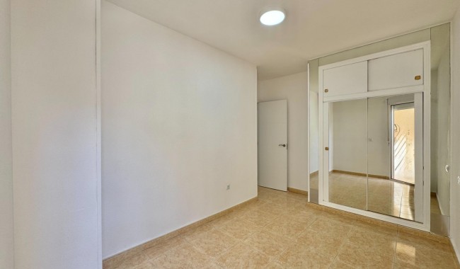 Sprzedaż - Apartament - Torrevieja - Centro