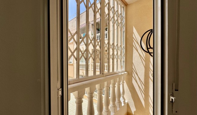 Sprzedaż - Apartament - Torrevieja - Centro