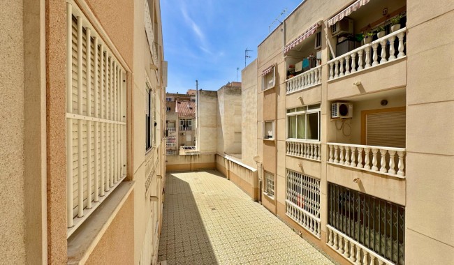Sprzedaż - Apartament - Torrevieja - Centro