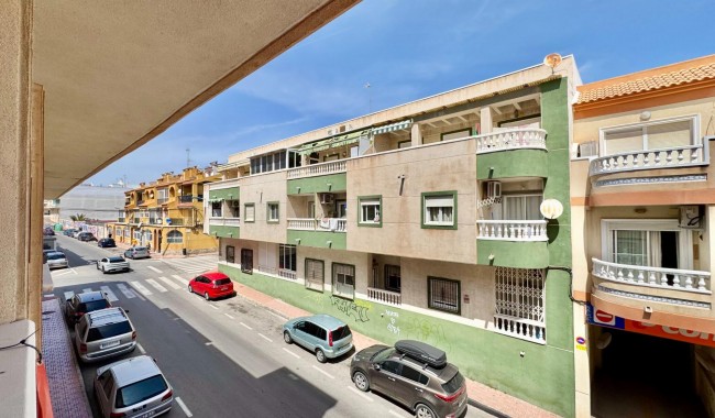 Sprzedaż - Apartament - Torrevieja - Centro