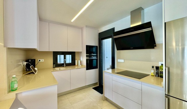 Begagnad - Villa - San Miguel de Salinas - Bellavista