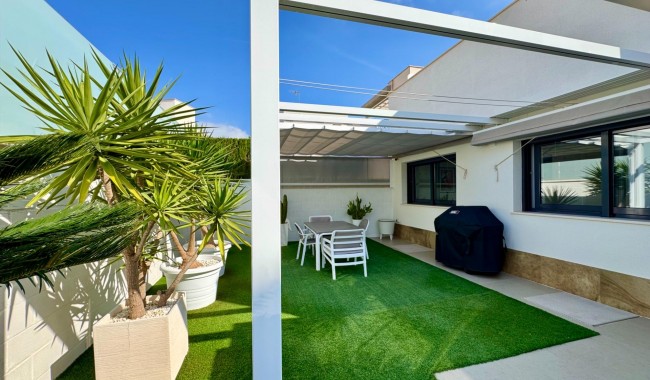 Begagnad - Villa - San Miguel de Salinas - Bellavista