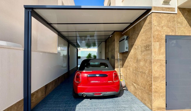 Begagnad - Villa - San Miguel de Salinas - Bellavista