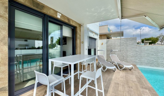 Begagnad - Villa - San Miguel de Salinas - Bellavista