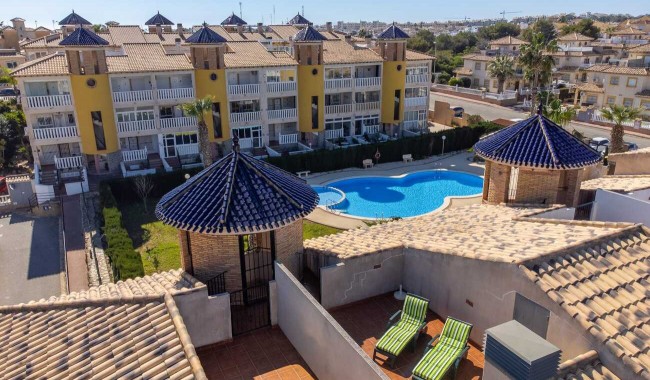 Resale - Apartment - Villamartín - Pinada Golf 1