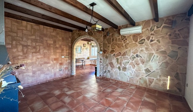 Sprzedaż - Kamienica - San Miguel de Salinas