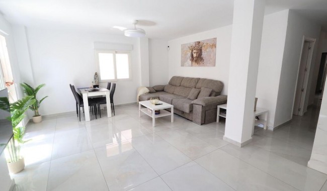 Sprzedaż - Apartament - Torrevieja - Acequion