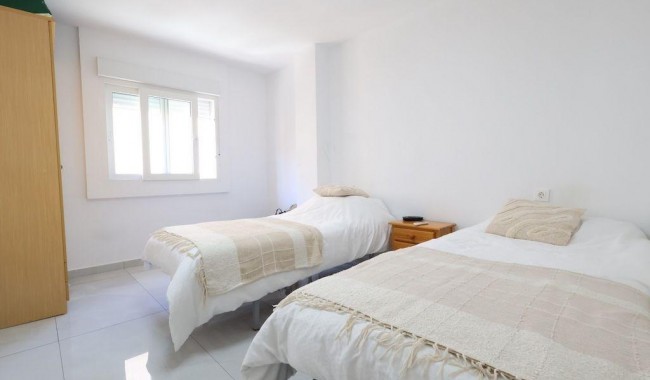 Sprzedaż - Apartament - Torrevieja - Acequion
