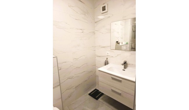 Sprzedaż - Apartament - Torrevieja - Acequion