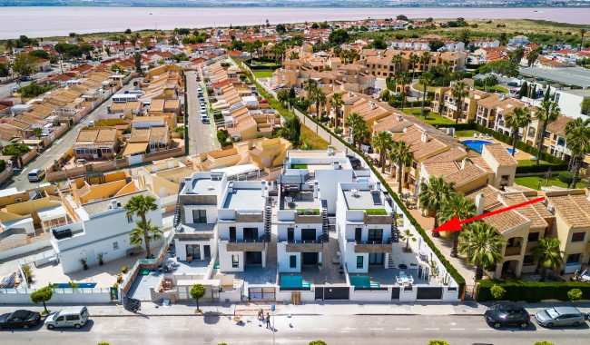 Resale - Villa - Torrevieja