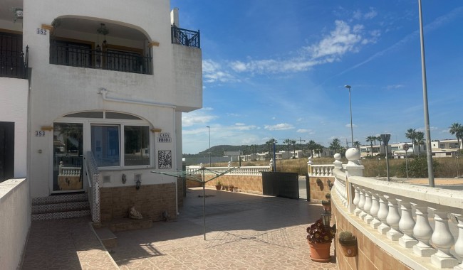 Segunda mano - Apartamento - Orihuela - Entre Naranjos Vistabella