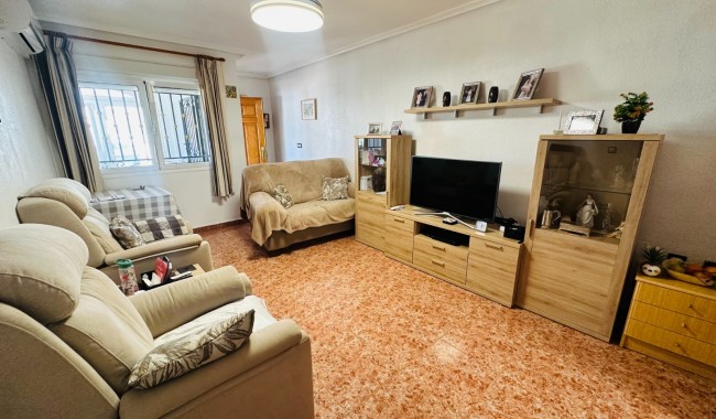 Segunda mano - Apartamento - Orihuela - Entre Naranjos Vistabella