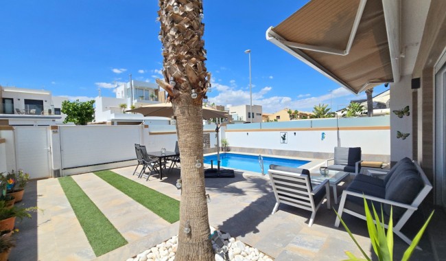 Resale - Villa - Pilar de La Horadada