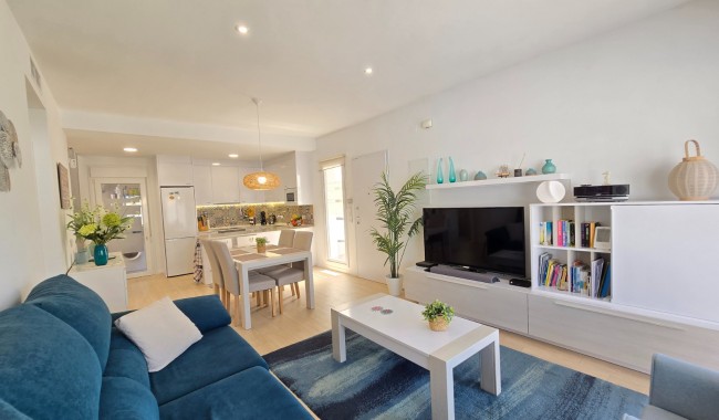 Resale - Villa - Pilar de La Horadada