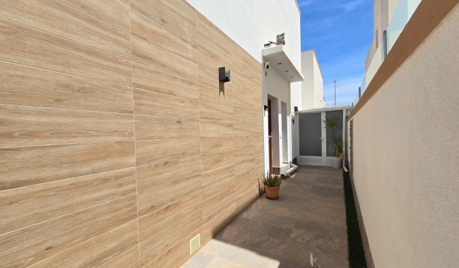 Resale - Villa - Pilar de La Horadada