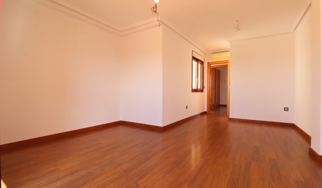 Resale - Apartment - Formentera del Segura
