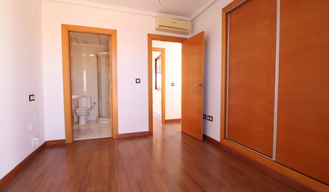 Resale - Apartment - Formentera del Segura