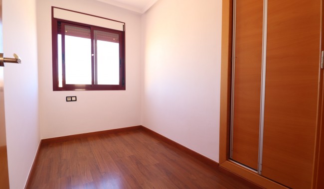 Resale - Apartment - Formentera del Segura