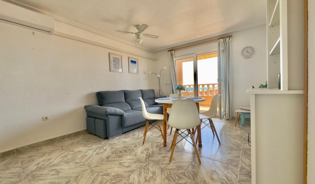 Resale - Apartment - Torrevieja - Cabo cervera