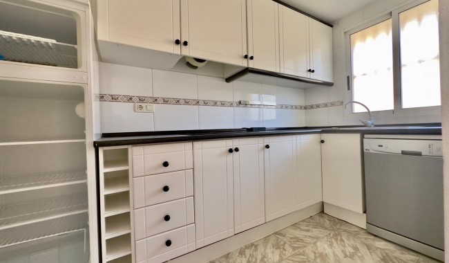 Resale - Apartment - Torrevieja - Cabo cervera