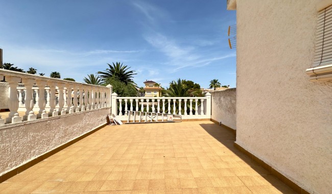 Sprzedaż - Willa - Orihuela costa - La Zenia