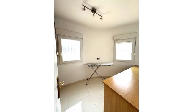 Resale - Villa - Orihuela Costa - Las Ramblas