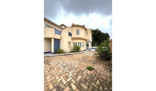 Resale - Villa - Orihuela Costa - Las Ramblas